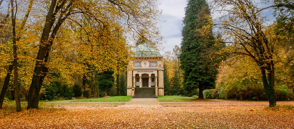Mausoleum im Schloßpark von Tangerhütte