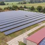 Ansicht einer Photovoltaik-Freiflächenanlage