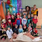 Gruppenbild-Fasching-Kita Cobbel