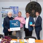 Minister Prof. Dr. Willingmann übergibt die Auszeichnung an die TechnoGuss GmbH &copy;EGem Stadt Tangerhütte