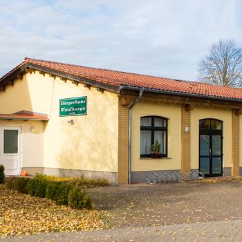 Bürgerhaus Windberge mit Vorplatz