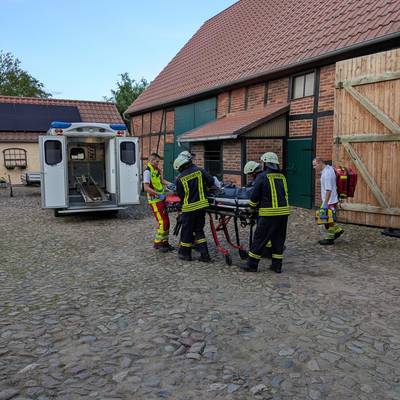 Dienstabend der FFW zur Übung eines Krankentransportes