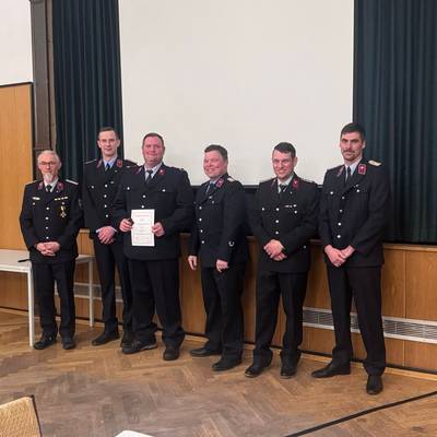 Urkundenüberreichung zum Dienstabend der Feuerwehr