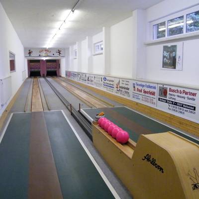 Innenaufnahme der Kegelbahn im Dorfgemeinschaftshauses in Uchtdorf